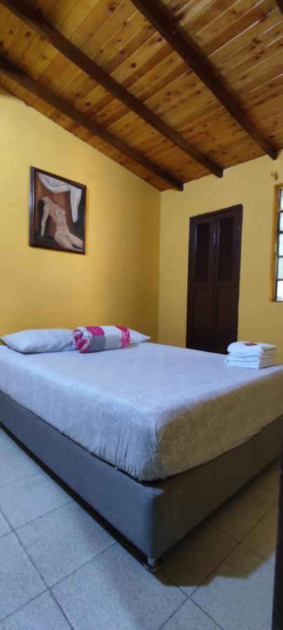 La Casona Hostel Guatapé Екстериор снимка