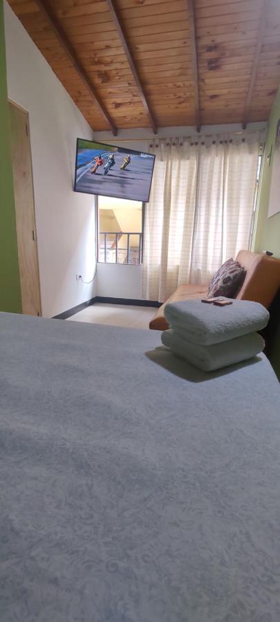 La Casona Hostel Guatapé Екстериор снимка